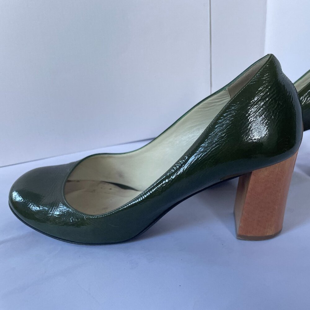 BETTYE MULLER 39.5 Womens Round Toe Pumps Green Patent Leather